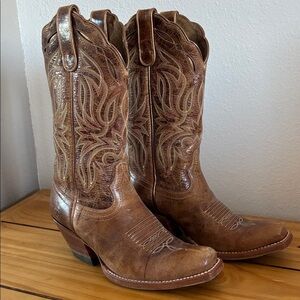Ariat square toe stacked heal golden tan cowboy boots